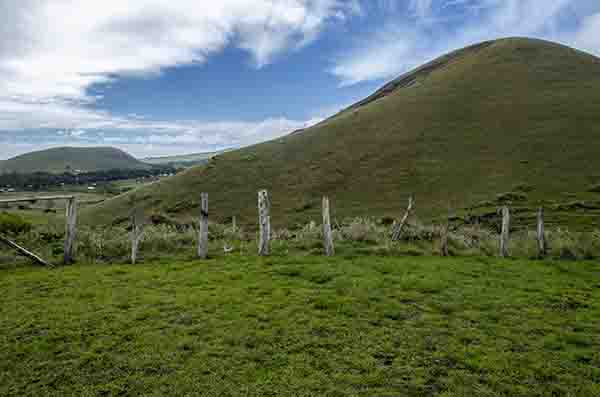 235 - Chile - isla de Rapa Nui o Pascua - paisaje